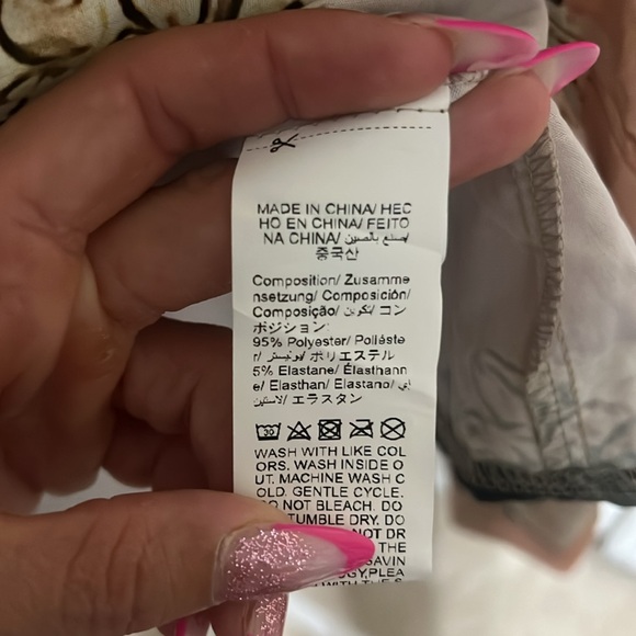 Button down blouse - Picture 6 of 6